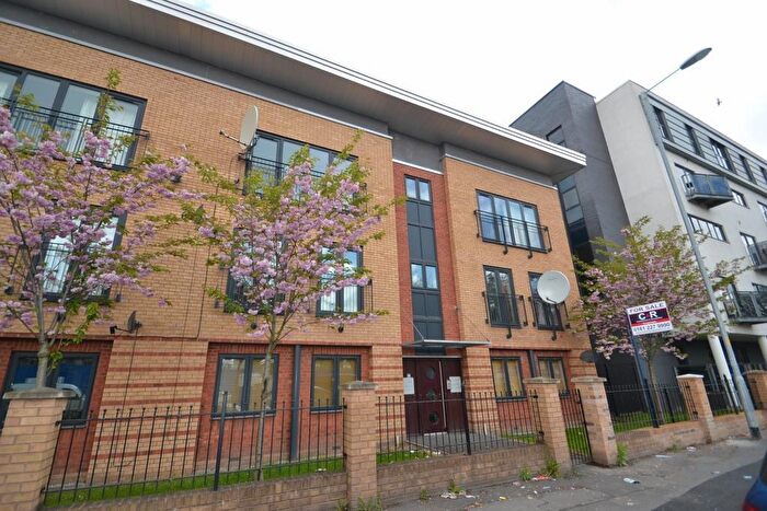 2 Bedroom Apartment To Rent In Old Birley St, Hulme, Manchester., M15