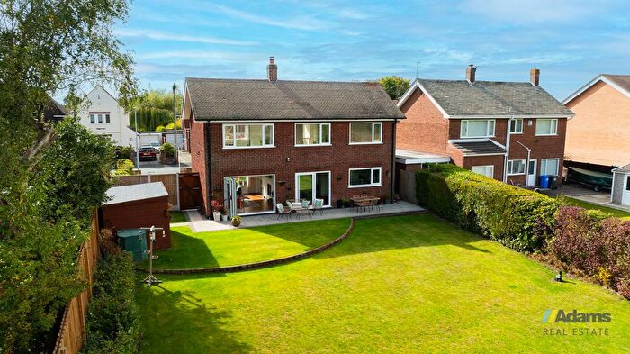 3 Bedroom Detached House For Sale In Ingham Road, Farnworth, Widnes, WA8