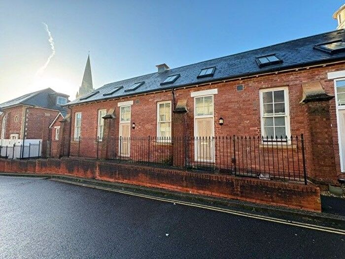 1 Bedroom Property To Rent In Mount Dinham Court, Exeter, EX4