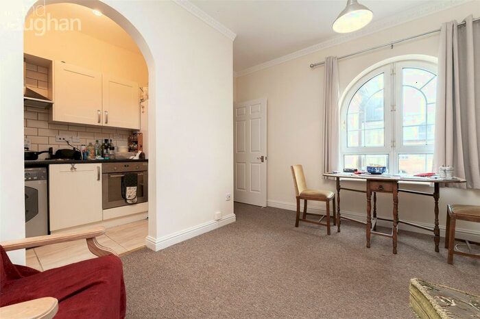 1 Bedroom Flat To Rent In Starboard Court, Brighton, BN2