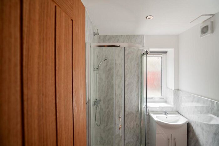 1 Bedroom Flat To Rent In Room Lower Park Street, Stapleford, NG9