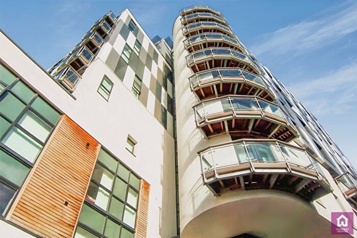 2 Bedroom Flat For Sale In Fresh, Chapel Street, Salford, Manchester, M3