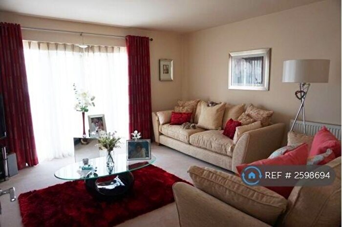 4 Bedroom Semi-Detached House To Rent In Galingale View, Newcastle Under Lyme, ST5
