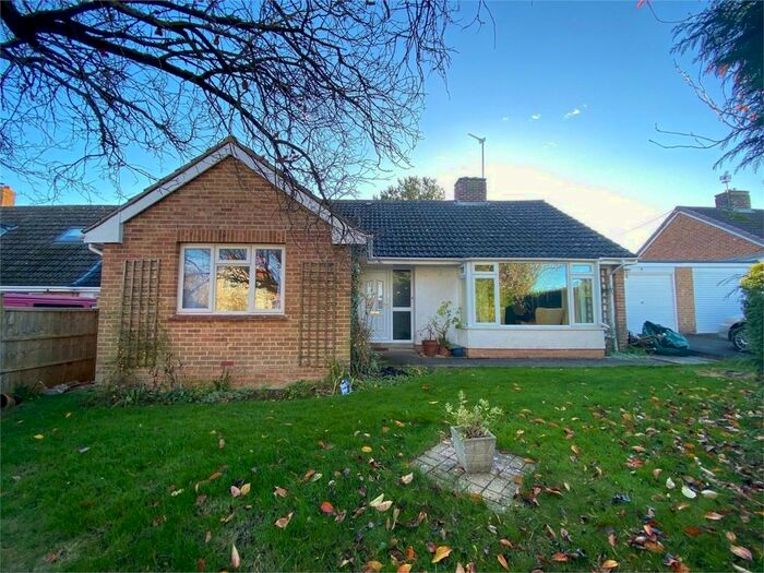4 Bedroom Detached Bungalow For Sale In Sweethay Close, Staplehay, Taunton, TA3