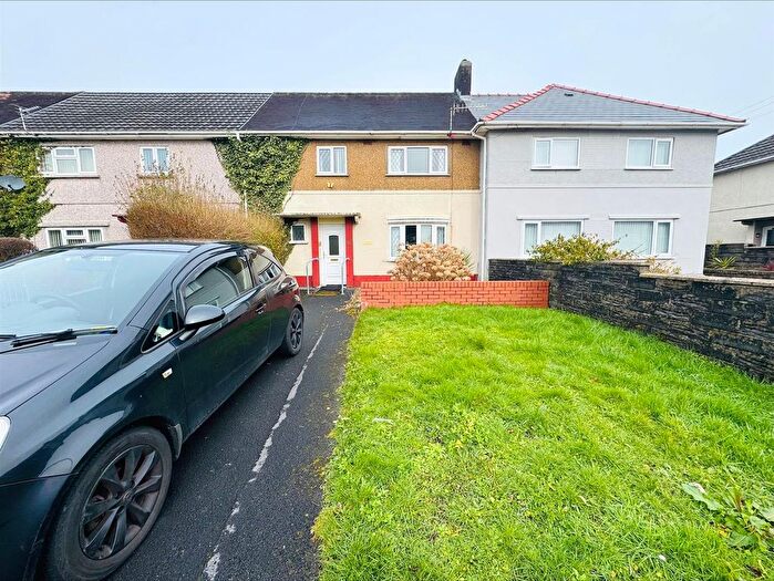 3 Bedroom Property For Sale In Dwyfor, Llanelli, SA14