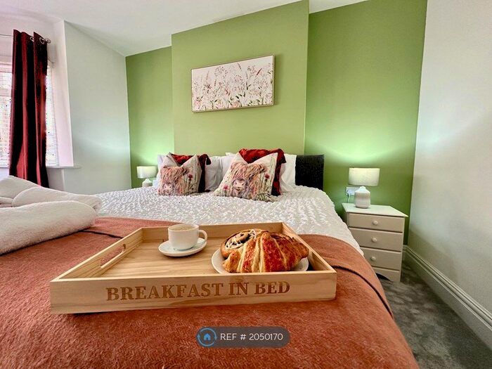 4 Bedroom Detached House To Rent In Rutland Road, Bournemouth, BH9