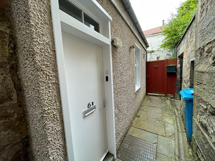 Studio To Rent In South Street, St. Andrews, KY16