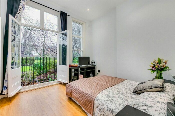 2 Bedroom Flat To Rent In Warwick Road, Earls Court, London, SW5