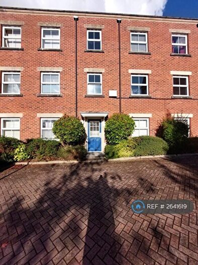 2 Bedroom Flat To Rent In Alma Wood Close, Chorley, PR7