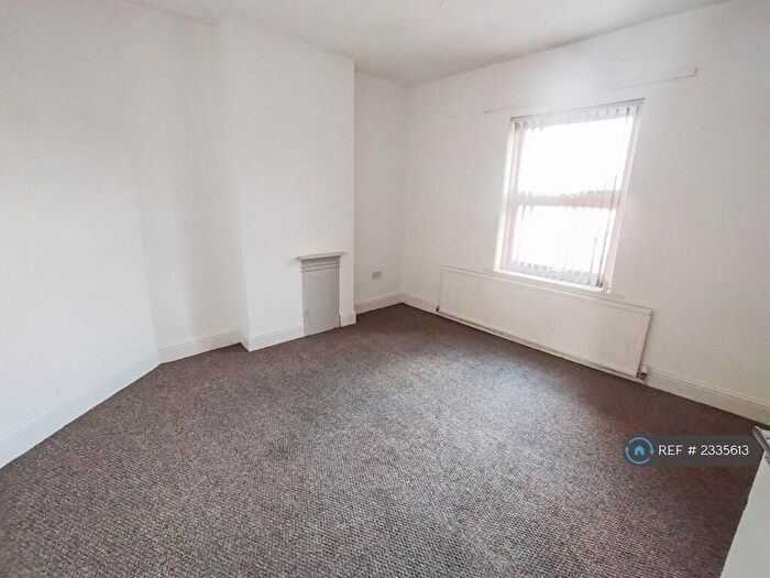 2 Bedroom Detached House To Rent In Northgate Street, Ilkeston, DE7