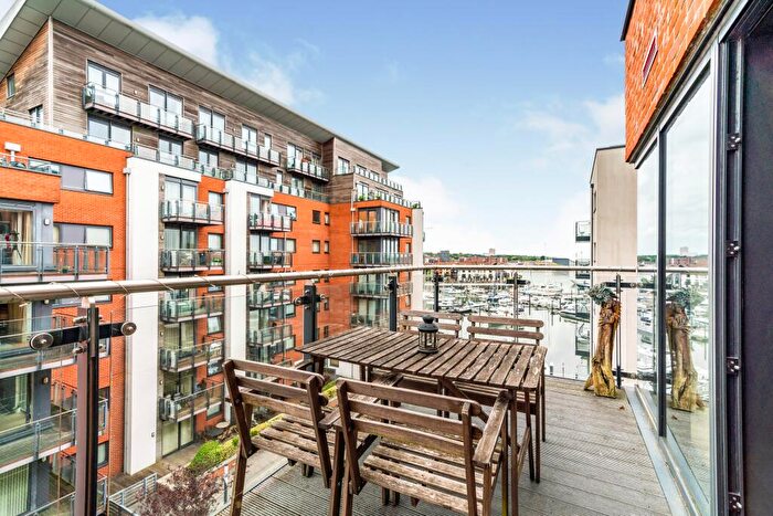 1 Bedroom Flat To Rent In The Blake Building, Admirals Quay, Ocean Way, SO14