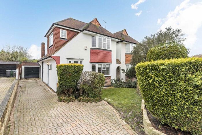 3 Bedroom Semi Detached House For Sale In Amberwood Rise, New Malden, KT3