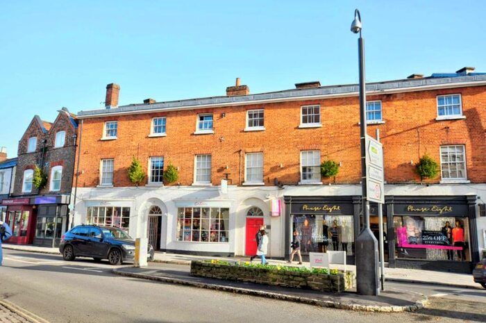 2 Bedroom Apartment To Rent In Market Square, Marlow, SL7
