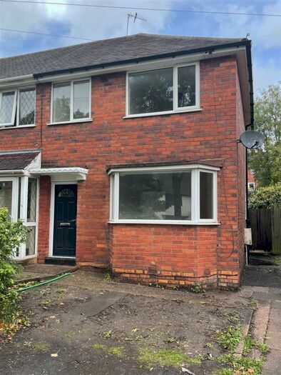 3 Bedroom Semi-Detached House To Rent In Curbar Road, Birmingham, B42