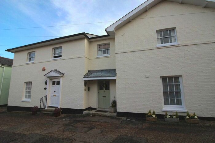 2 Bedroom Flat To Rent In Prince Lane, Dedham, CO7