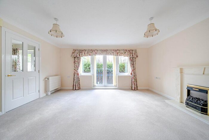 2 Bedroom Retirement Property For Sale In Southfields Road, Eastbourne, BN21