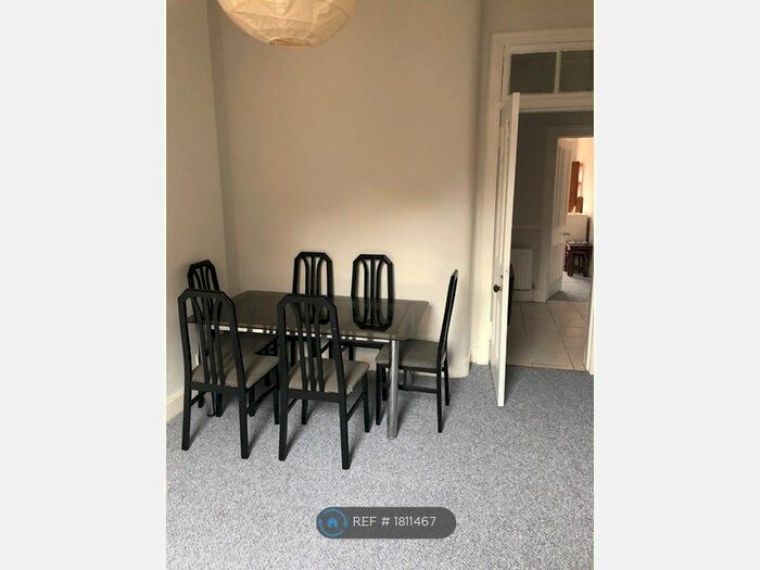 2 Bedroom Flat To Rent In Havelock Street, Glasgow, G11