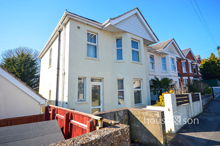 3 Bedroom Detached House For Sale In Murley Road, Bournemouth, BH9