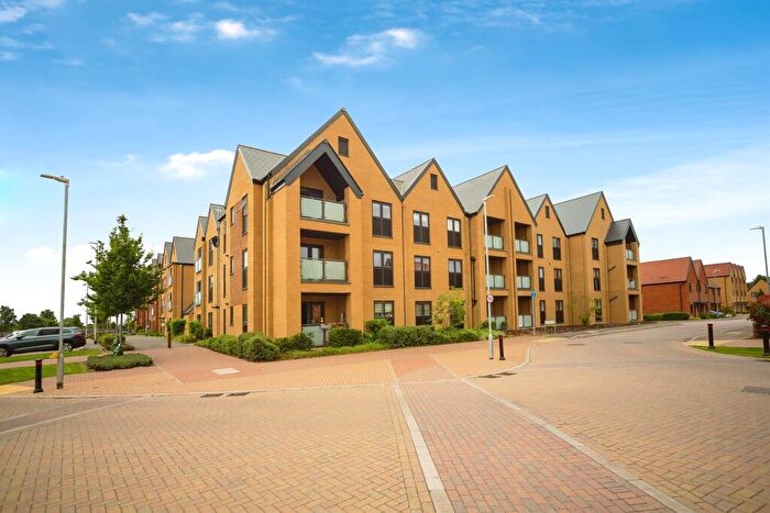 2 Bedroom Apartment For Sale In Eden Road, Langley, Maidstone, ME17