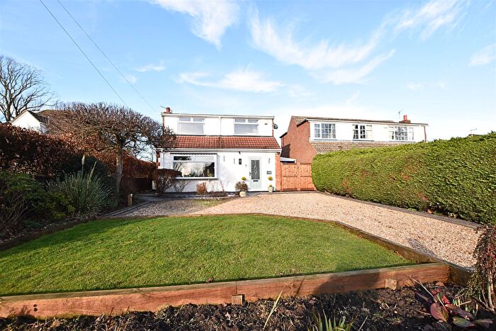 3 Bedroom Detached House For Sale In The Rise, Thoresby Road, Tetney, Grimsby, DN36