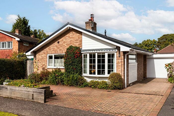 2 Bedroom Detached Bungalow For Sale In Hazelwood Close, Crawley Down, RH10