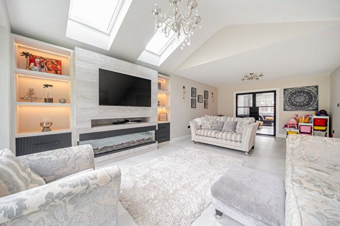 4 Bedroom Detached House For Sale In One Pin Lane, Farnham Common, SL2