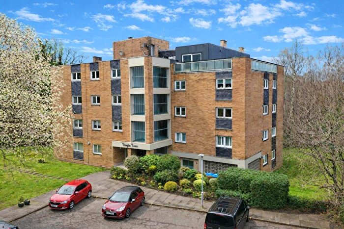 3 Bedroom Flat For Sale In Regents Gate, Bothwell, Glasgow, G71