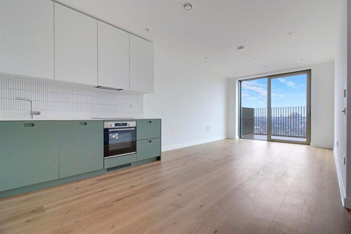 1 Bedroom Apartment To Rent In Station Road, Tottenham Hale, N17