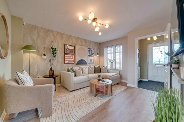 3 Bedroom Detached House For Sale In Doncaster Road, Harlington, Doncaster, DN5