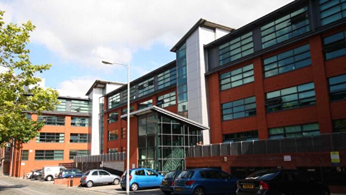 1 Bedroom Apartment To Rent In Pickford Street, Apartments, MM2