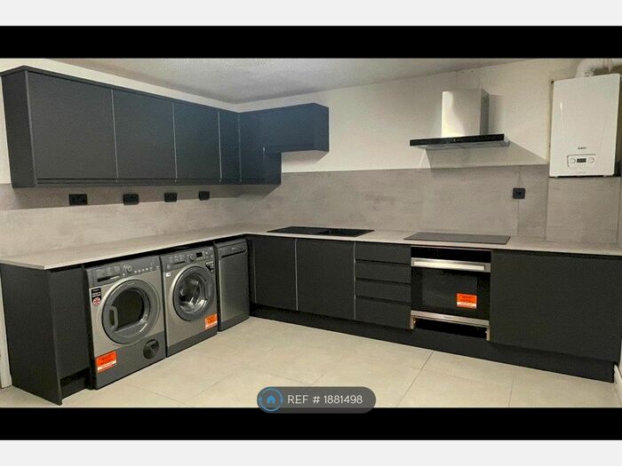 6 Bedroom Terraced House To Rent In Gadd Street, Nottingham, NG7