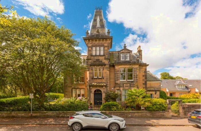 3 Bedroom Flat To Rent In Mid Gillsland Road, Edinburgh, EH10