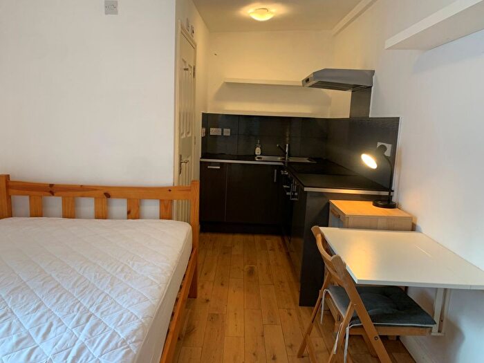 Studio To Rent In South End Road, North West London, NW3