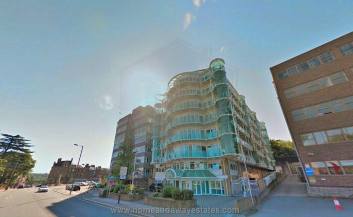 2 Bedroom Apartment To Rent In Comer House, Station Road, New Barnet, EN5