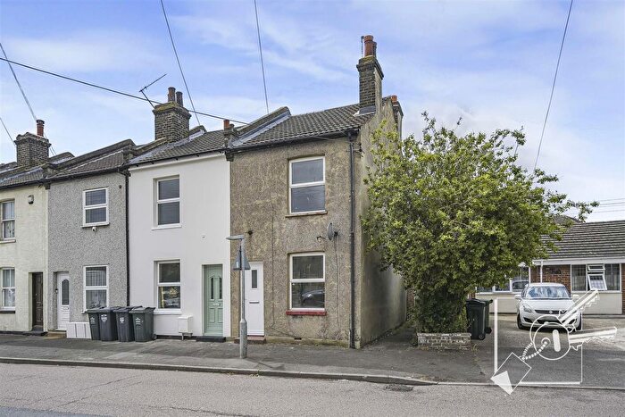2 Bedroom Property For Sale In High Street, Bean, DA2