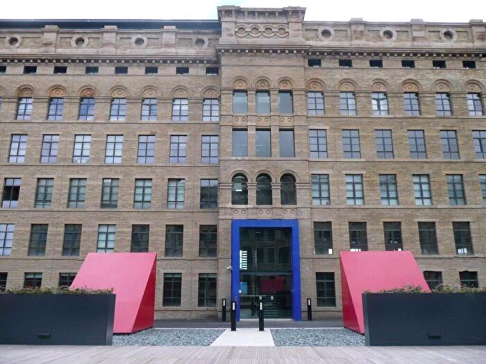 1 Bedroom Apartment To Rent In Silk Warehouse, Lilycroft Road, Bradford, West Yorkshire, BD9