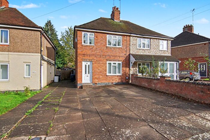 3 Bedroom Semi-Detached House For Sale In Mitchell Avenue, Coventry, CV4