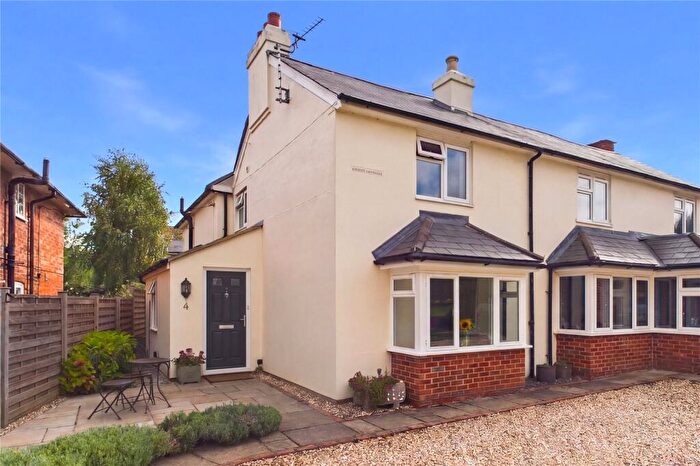 3 Bedroom Semi-Detached House For Sale In Sherfield Green, Sherfield-on-Loddon, Hook, Hampshire, RG27