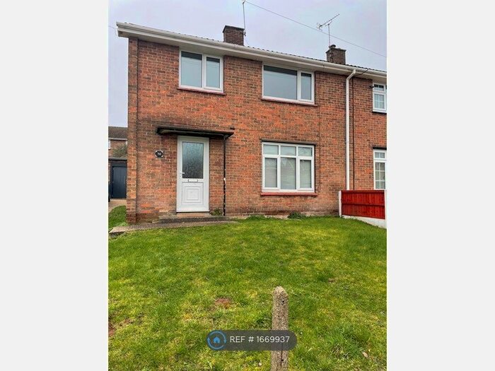3 Bedroom Semi-Detached House To Rent In Whitewater Road, New Ollerton, Newark, NG22