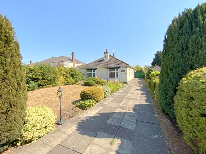 3 Bedroom Bungalow For Sale In Waltham Road, Scartho, DN33