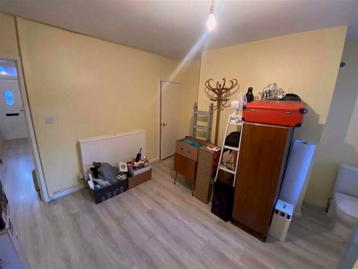 3 Bedroom Terraced House For Sale In Highfield Road, Salford, M6