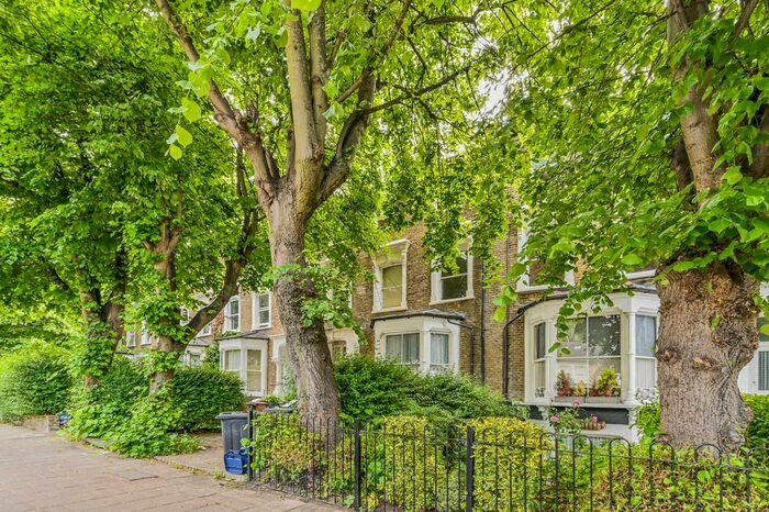 2 Bedroom Flat To Rent In Evering Road, Clapton, London, E5