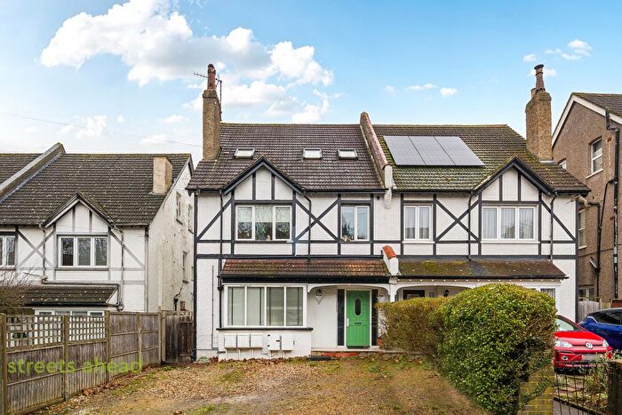 1 Bedroom Flat To Rent In Blenheim Crescent, South Croydon, CR2