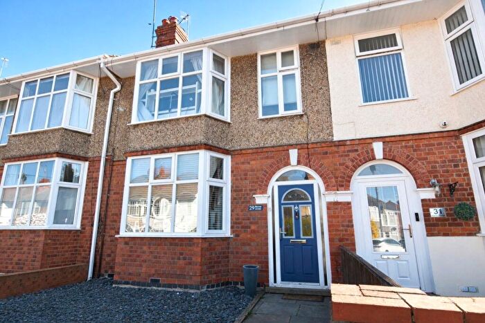 3 Bedroom Terraced House For Sale In Murray Avenue, Northampton, NN2