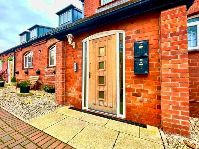 1 Bedroom Flat To Rent In Mills Court, Southcoates Avenue, HU9