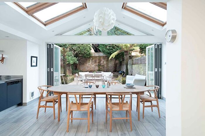 5 Bedroom Villa For Sale In Brackenbury Gardens, London, W6