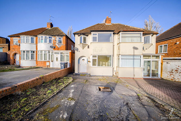 3 Bedroom Semi-Detached House For Sale In Calshot Road, Perry Barr, Birmingham, B42