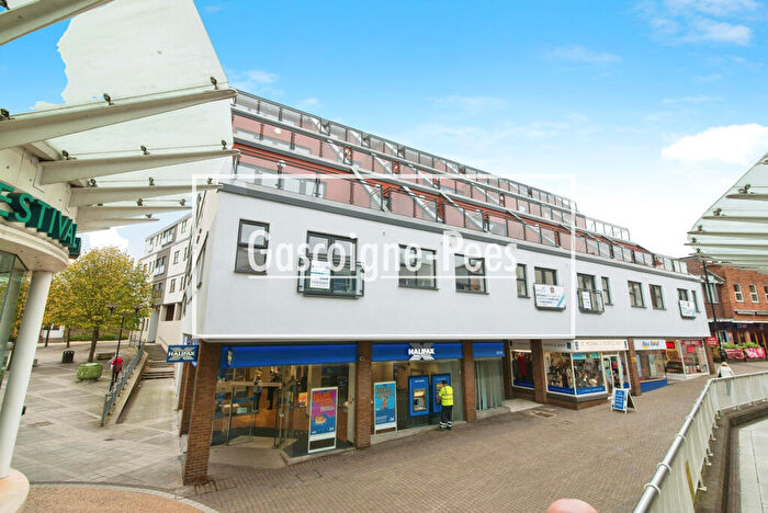 2 Bedroom Apartment To Rent In Festival Apartments, RG21