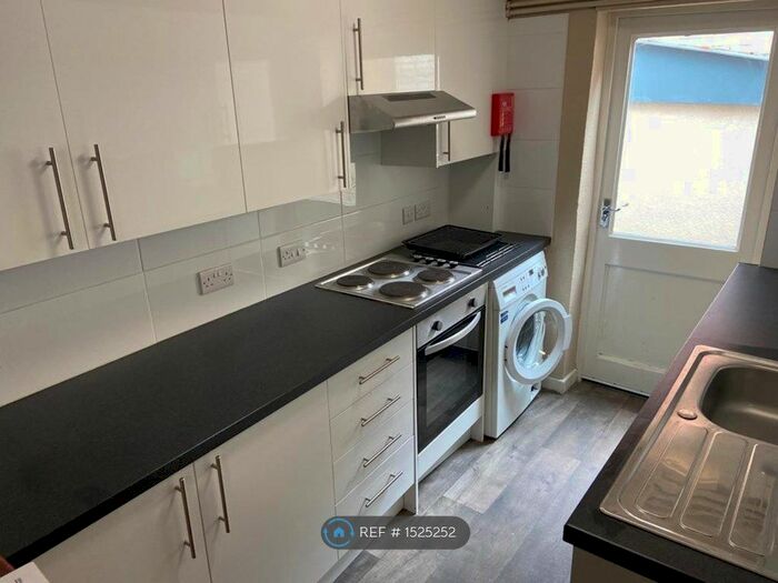 4 Bedroom End Of Terrace House To Rent In Stokes Croft, Bristol, BS1