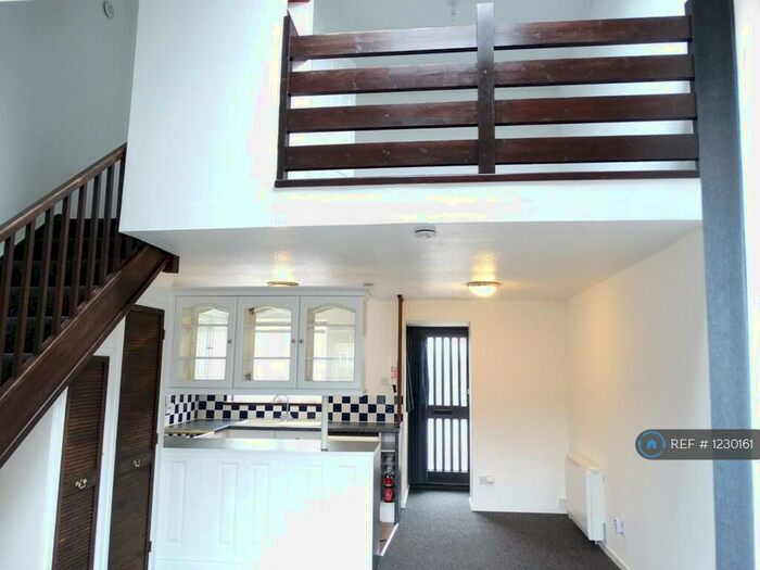 1 Bedroom End Of Terrace House To Rent In Sycamore Grove, London, SE6